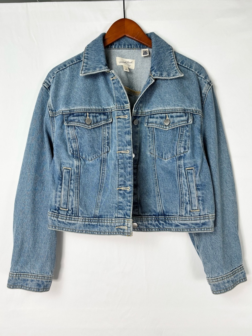 Universal Thread Crop Denim Jacket Size M Recycled Cotton Jean